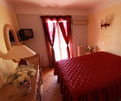Albergo Hotel Saint-Laurent-du-Var 외부 사진